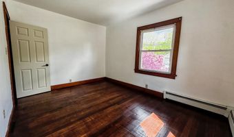 935 Gage St, Bennington, VT 05201