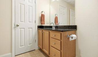 15 Saw Mill Dr 306, North Kingstown, RI 02852
