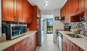 5300 HOLMES Pkwy 914, Alexandria, VA 22304