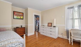 183 Oldfield Ave, Amityville, NY 11701