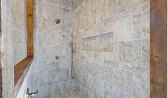688 Luannes Way, Alexander City, AL 35010