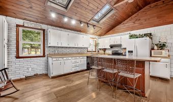 24 Ventura Dr, Brooklyn, CT 06234