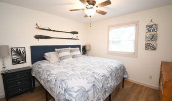 11622 N Venetian Way, Cromwell, IN 46732