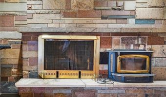 9 Orleans St, Johnston, RI 02919