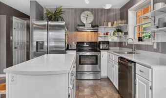 61 Sunny Hollow Pl, Bangor, ME 04401
