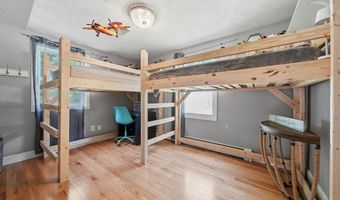11 W Winkley St, Amesbury, MA 01913