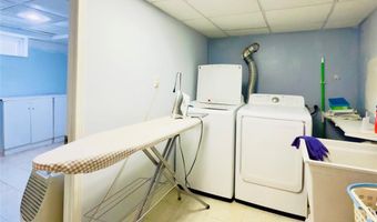 175 San Juan Ave, Albertson, NY 11507