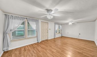 109 N Mill St, Weatherford, TX 76086