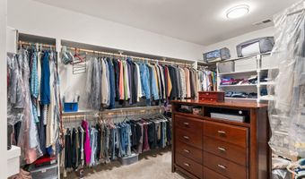 4226 40TH St N, Arlington, VA 22207