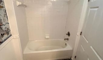 7530- D COXTON Ct 112, Alexandria, VA 22306