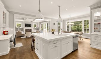 6617 LYBROOK Ct, Bethesda, MD 20817