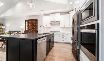 3306 Sunton Rd, Ann Arbor, MI 48105