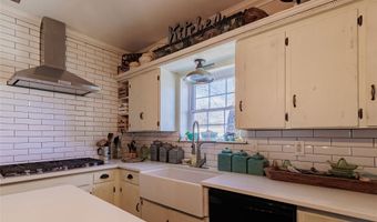 403 W Franklin St, Alvord, TX 76225