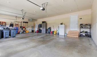 1209 Kettering Dr, Aberdeen, SD 57401