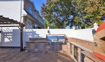 10 Clearmont Ave, Staten Island, NY 10309