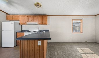 751 Washington St 38, Auburn, MA 01501