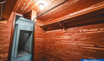2105 N St St, Aurora, NE 68818