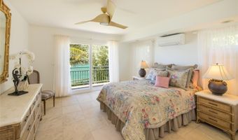 756 Mokulua Dr, Kailua, HI 96734