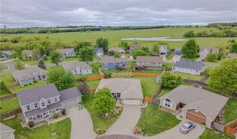 927 Jasara Cir, Baldwin City, KS 66006
