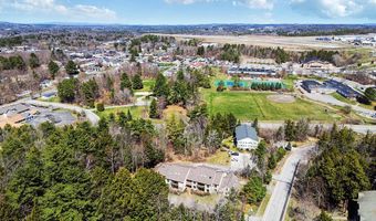 34 Parkwood Dr, Augusta, ME 04330