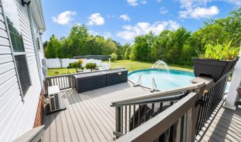136 Montfair Dr, Amherst, VA 24521