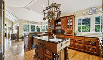 46 Gull Point Rd, Hilton Head Island, SC 29928