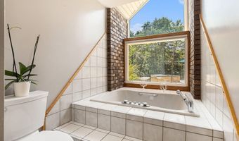 10011 E Rivershore Dr SE, Alto, MI 49302