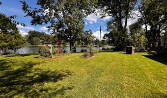8360 Club Ln, Alma, IL 62807
