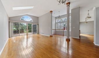 1908 N Evergreen Ave, Arlington Heights, IL 60004