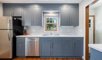 1518 E HARRIET St, Appleton, WI 54915