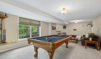 22 Elizabeth Way, Bedford, NH 03110