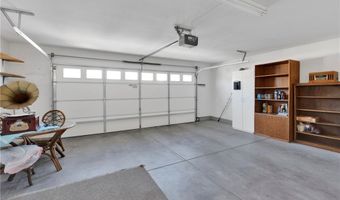 11246 Pleasant Hills Dr, Apple Valley, CA 92308