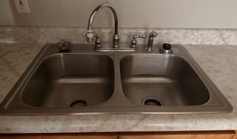 7112 Melon Dr, Biloxi, MS 39532