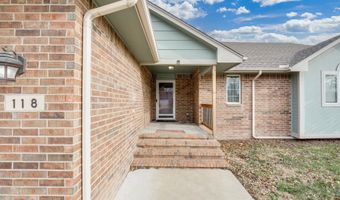118 Chapel Dr, Andover, KS 67002