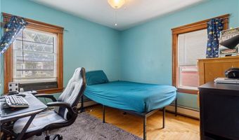871 Smithfield Ave, Lincoln, RI 02865