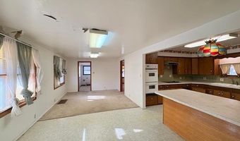 413 N 5th St, Arkansas City, KS 67005