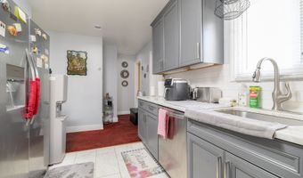 20 Laurel St, Danbury, CT 06810
