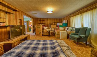 323 L St, Carlsbad, NM 88220
