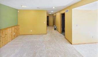15726 Parkwood Cir, Avon, MN 56310