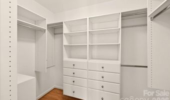 1204 Meadow Ln, Charlotte, NC 28205