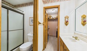 211 Orchard Ln, Alexandria, IN 46001