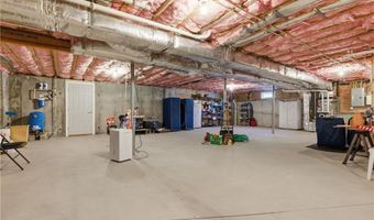 72 Country Meadow Ln, Glocester, RI 02814