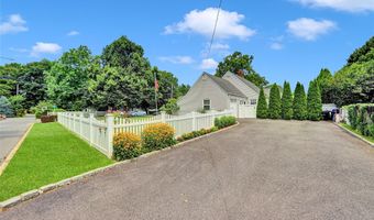 99 Oldfield Ave, Amityville, NY 11701
