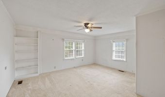 821 Penny Rd, Angier, NC 27501