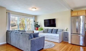 31 Streamview Dr, Cumberland, RI 02864