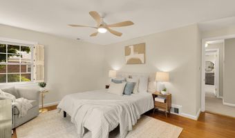 7822 MOORLAND Ln, Bethesda, MD 20814