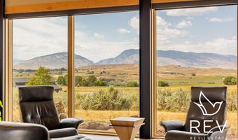 21 Tailwinds Dr, Cody, WY 82414