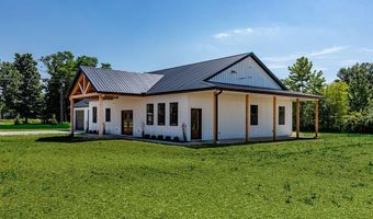 18521 Plano Trail Ln, Aurora, IN 47001