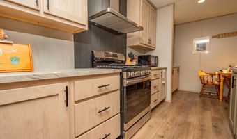 3 Back Rd, Abbot, ME 04406