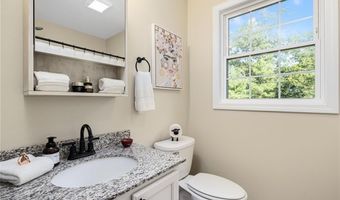 3 Victory Falls Rd, Coventry, RI 02827